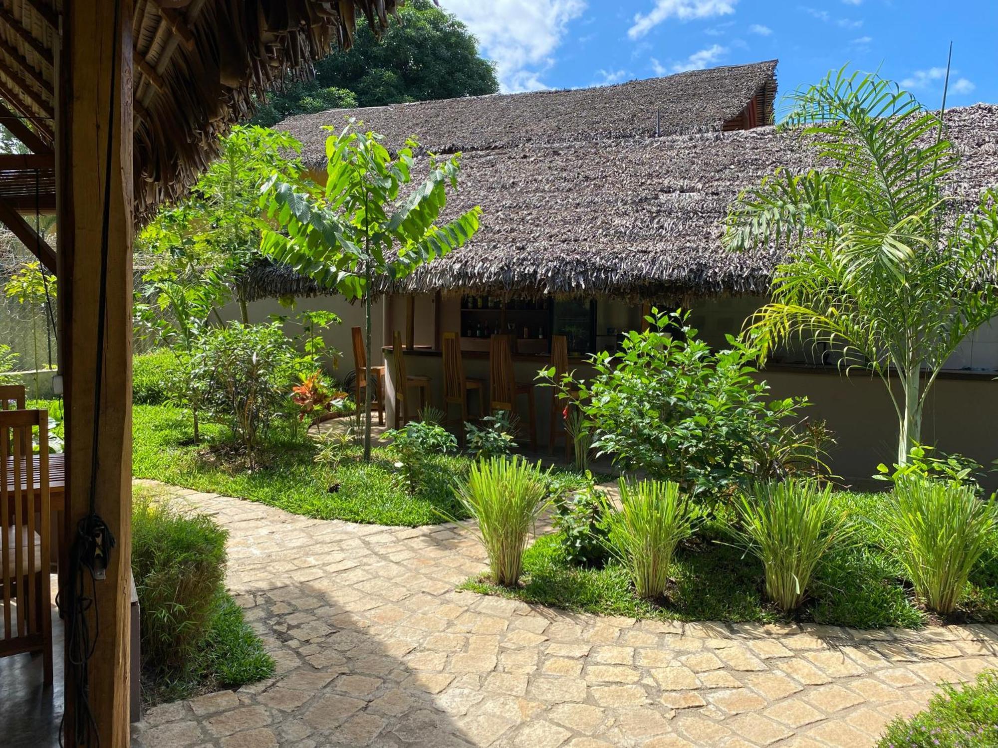La Perle Rare De Nosy Be Hotel Ambatoloaka  Exterior photo