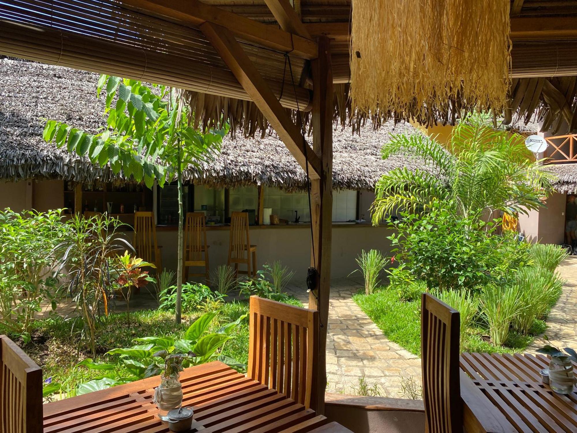 La Perle Rare De Nosy Be Hotel Ambatoloaka  Exterior photo