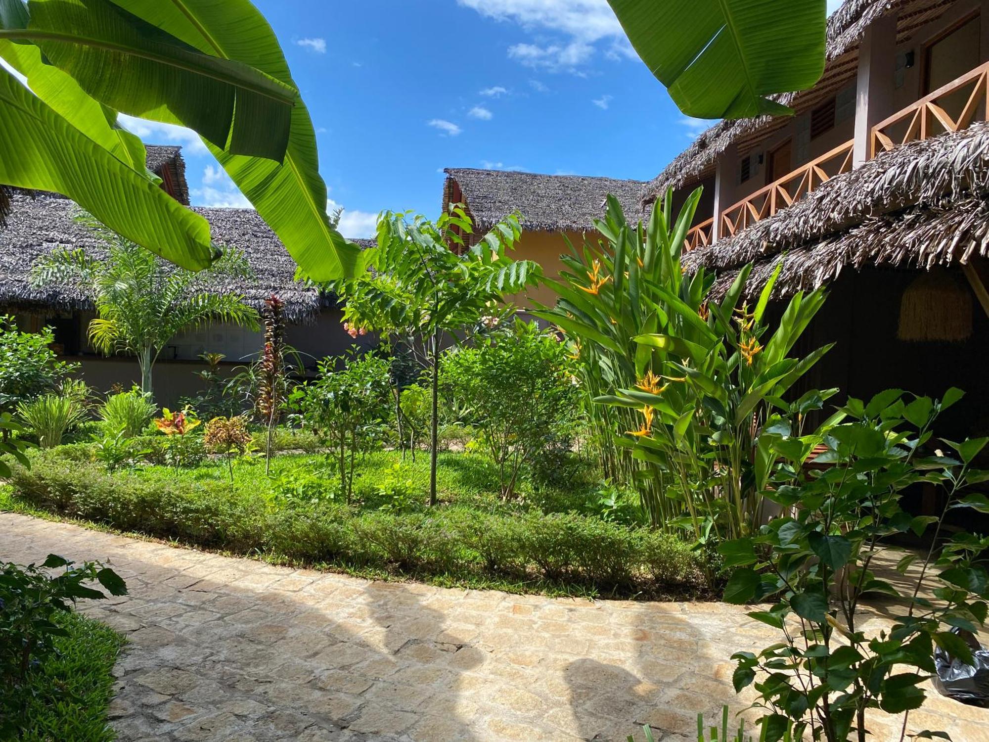 La Perle Rare De Nosy Be Hotel Ambatoloaka  Exterior photo