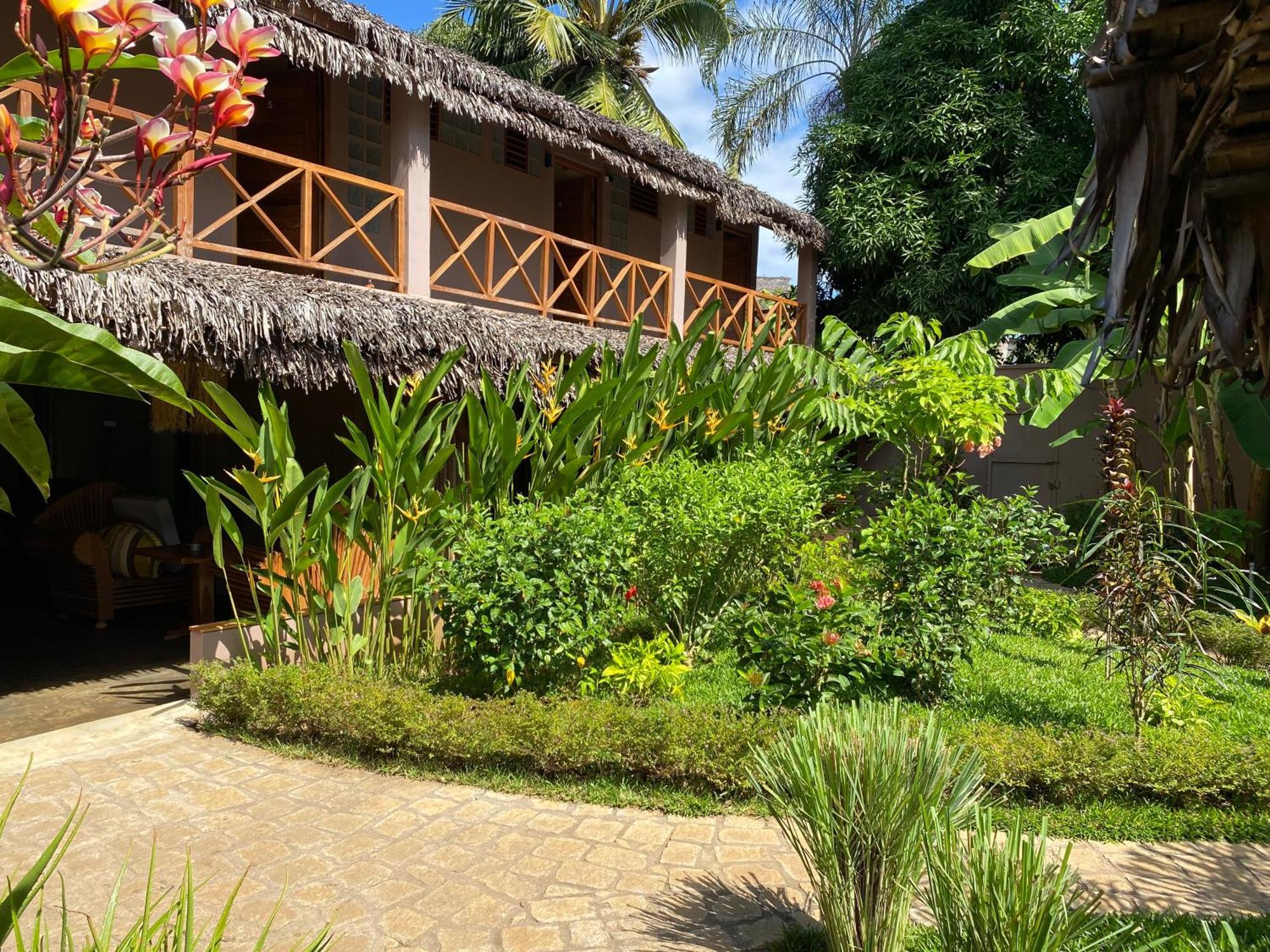 La Perle Rare De Nosy Be Hotel Ambatoloaka  Exterior photo