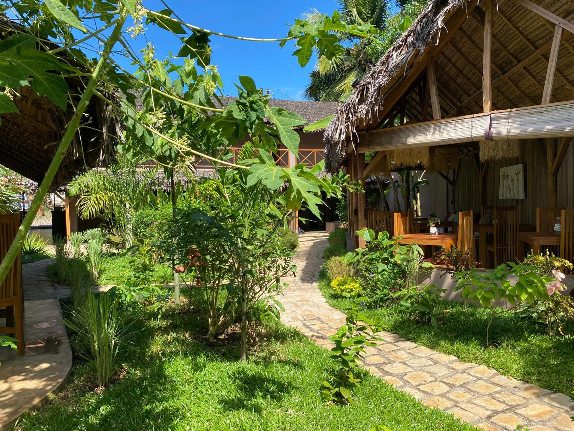 La Perle Rare De Nosy Be Hotel Ambatoloaka  Exterior photo
